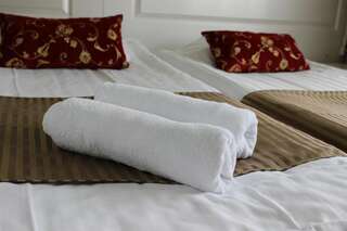 Отель Hotel Golden Dome Iisalmi Ийсалми Двухместный номер «Комфорт» с 2 отдельными кроватями-1